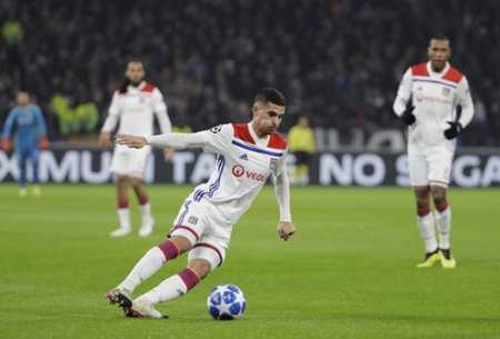 皇家社会继续黑马表现