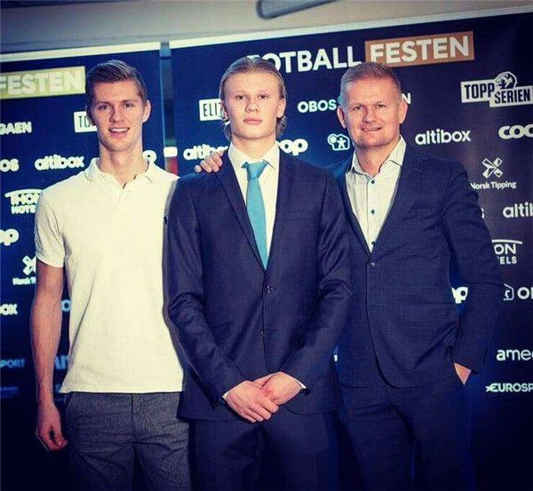 巴特萨吉感谢球迷支持，庆祝球队重要胜利