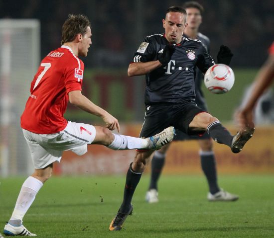 吉拉迪诺：夸德拉多等三人伤缺，我们很了解帕尔马的打法