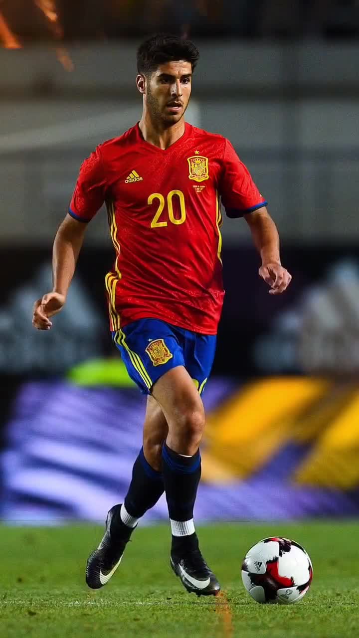 图片报：多特蒙德连伤两主力后卫，预计面临数周缺阵