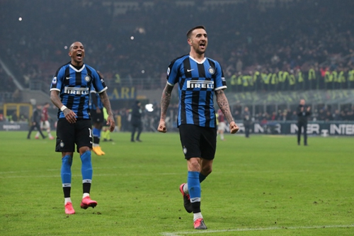 中场大师接受采访金句不断刷屏