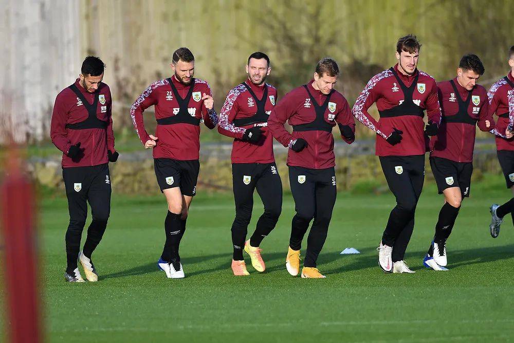 安德里希谈判罚：丘库埃梅卡倒地的方式对我来说不是正常摔倒