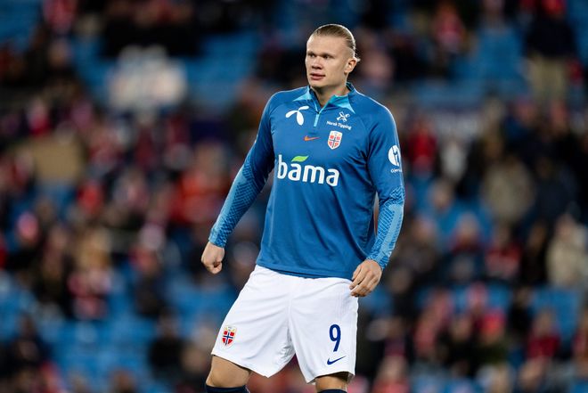 热刺抵达韩国受到热烈欢迎，有球迷在与麦迪逊合影时激动流泪